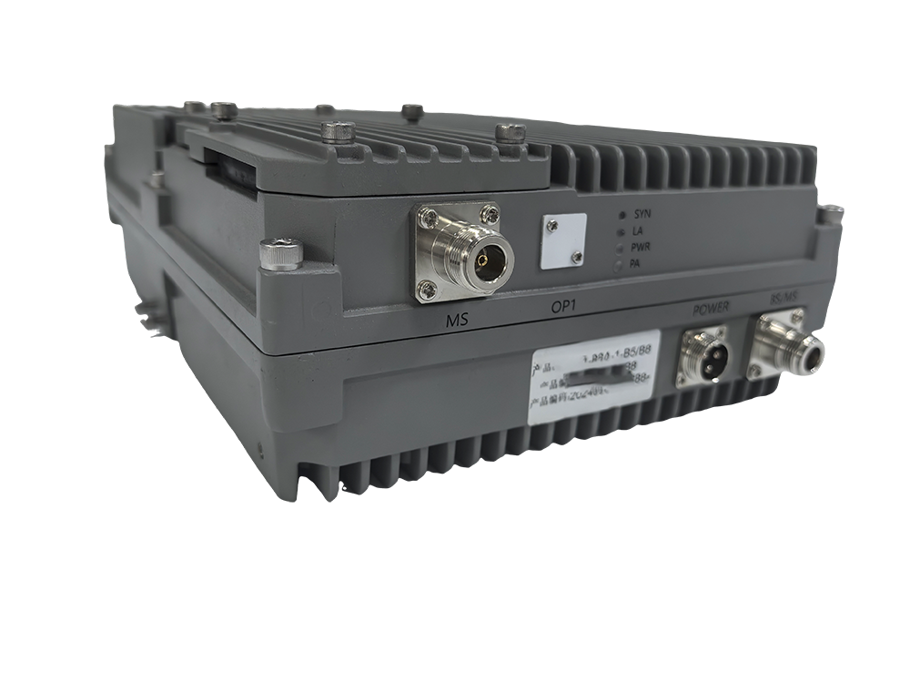  雁峰三频手机信号接收器2000㎡